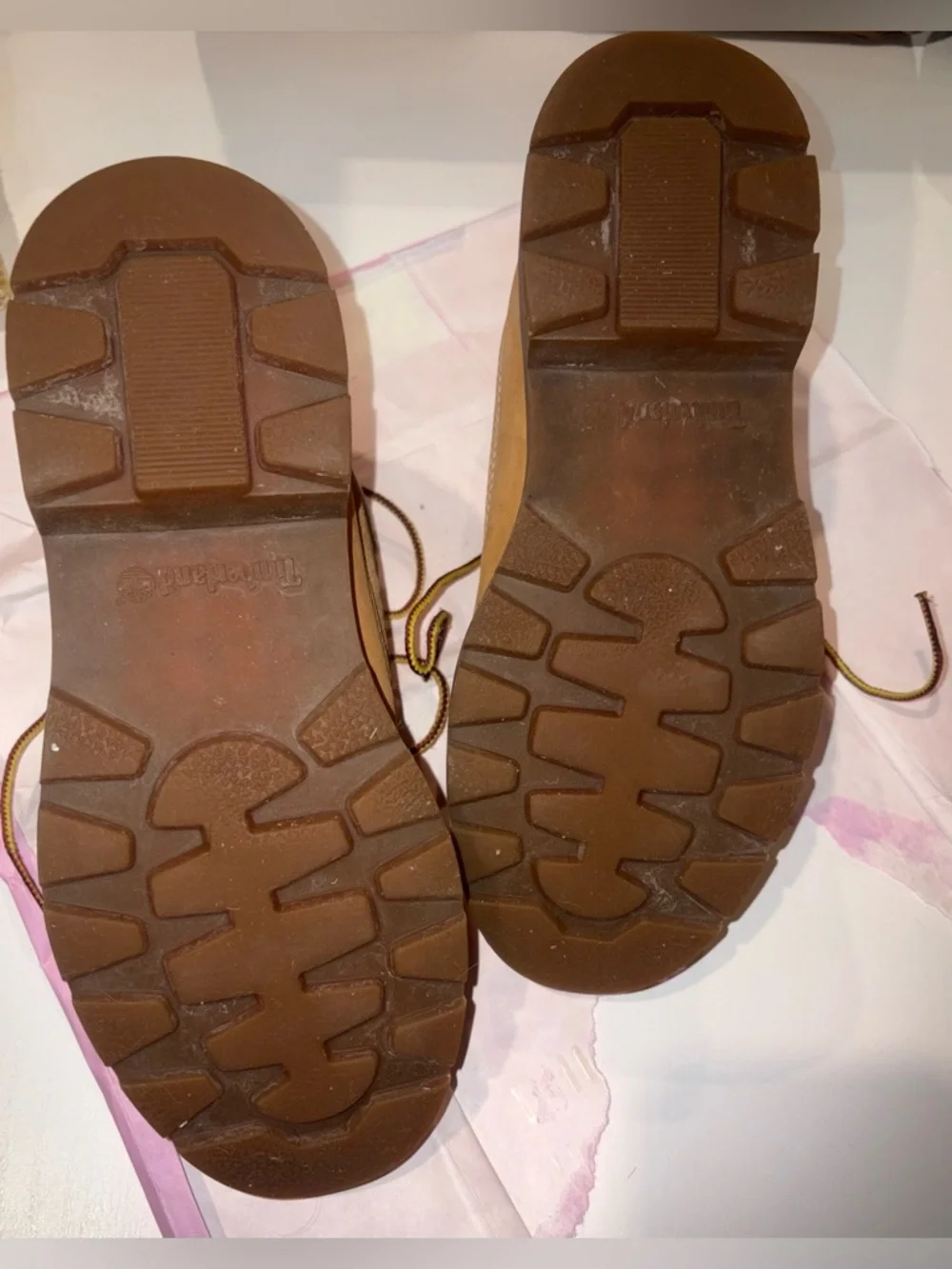 FREE Timberland Women’s Nellie Chukka boots (FREE with purchase of shoes) - Picture 8 of 9